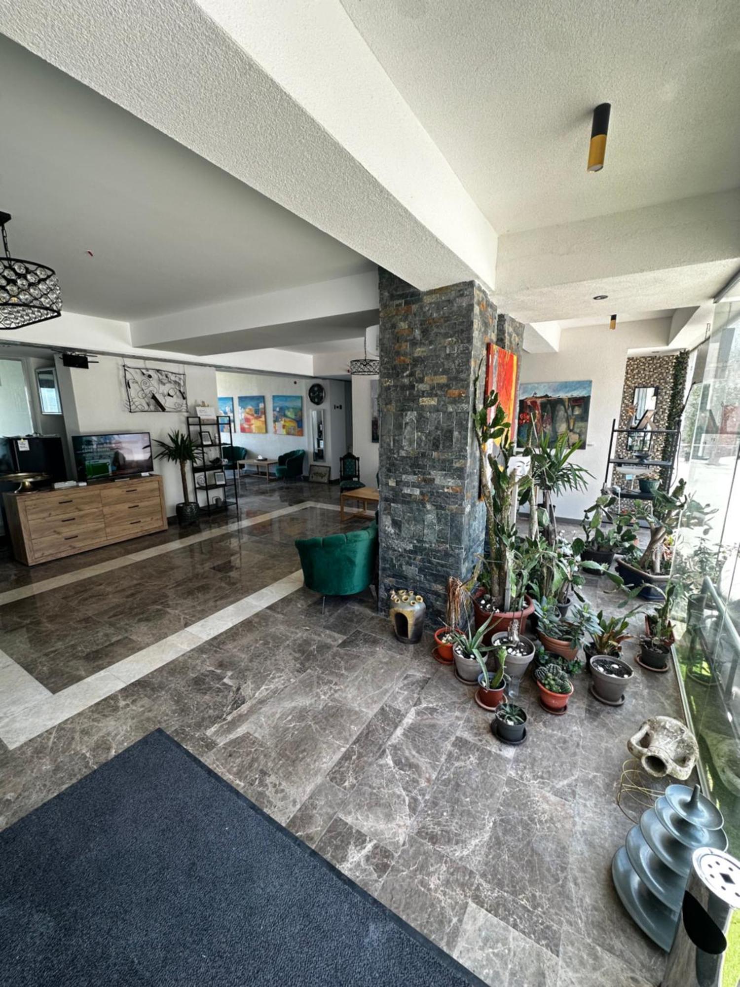 White Boutique Hotel- เอโฟริเอนอร์ด ภายนอก รูปภาพ
